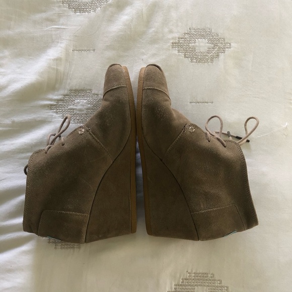 Toms Suede Wedge Booties - Picture 4 of 6